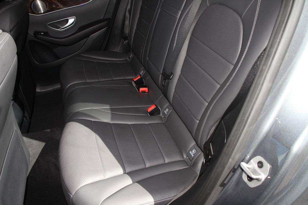 Used 2021 Mercedes-Benz GLC 300 image 21