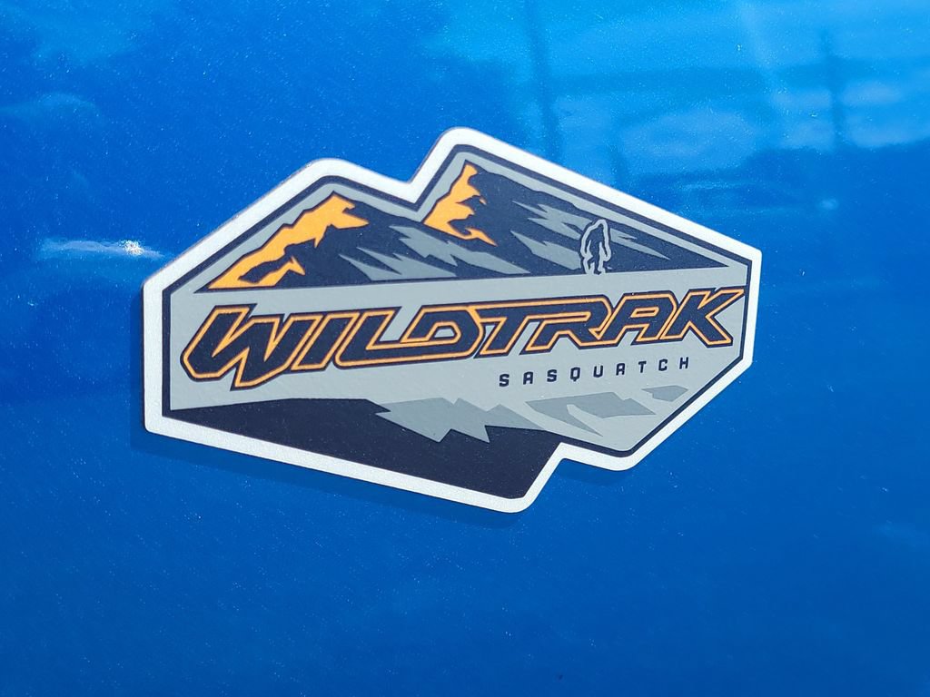 Certified 2024 Ford Bronco Wildtrak AWD/4WD image 6