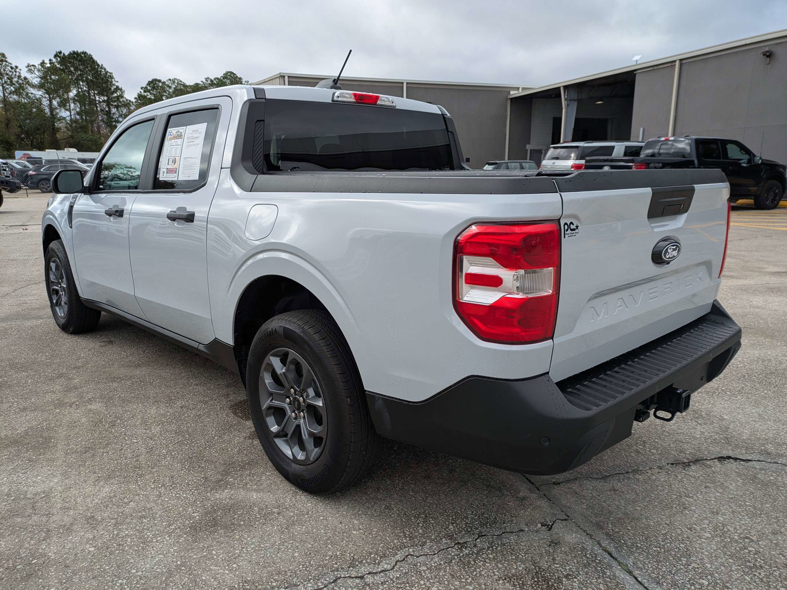 Certified 2025 Ford Maverick XLT w/ Equipment Group 302A image 3