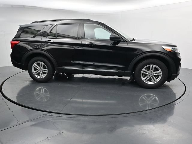 Certified 2023 Ford Explorer XLT w/ Equipment Group 202A AWD/4WD image 12