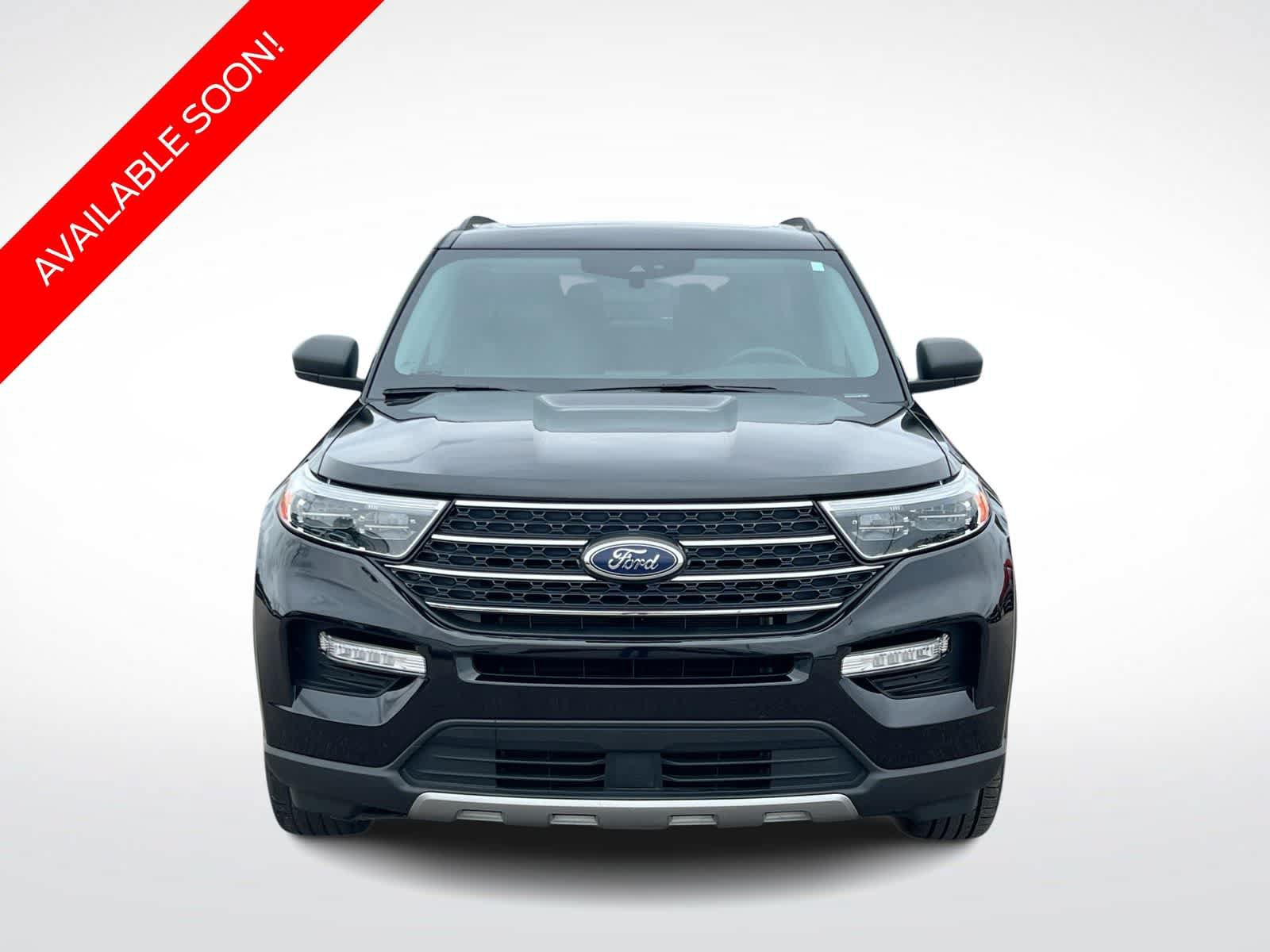 Certified 2022 Ford Explorer XLT w/ Equipment Group 202A AWD/4WD image 3