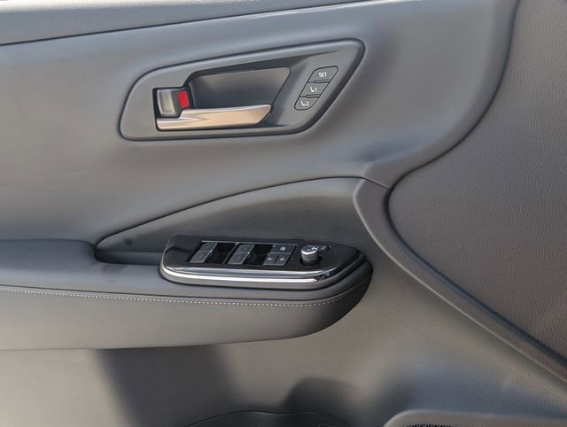 Used 2025 Toyota Crown Signia XLE image 24