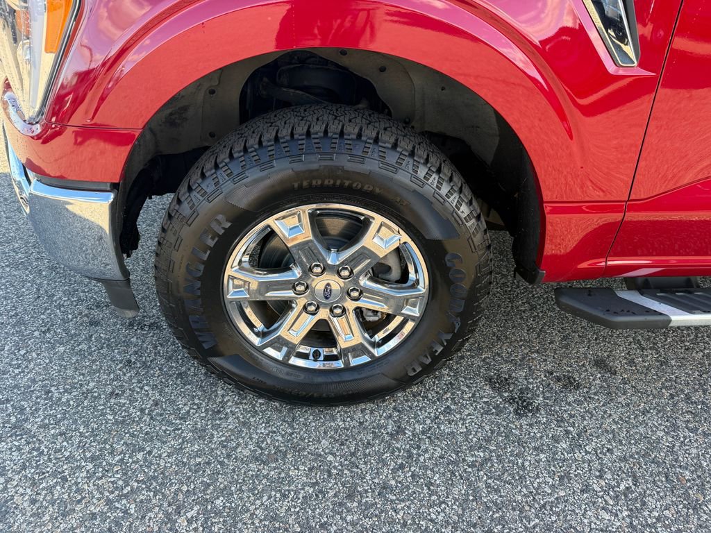 Certified 2022 Ford F150 XLT w/ Equipment Group 302A High image 28