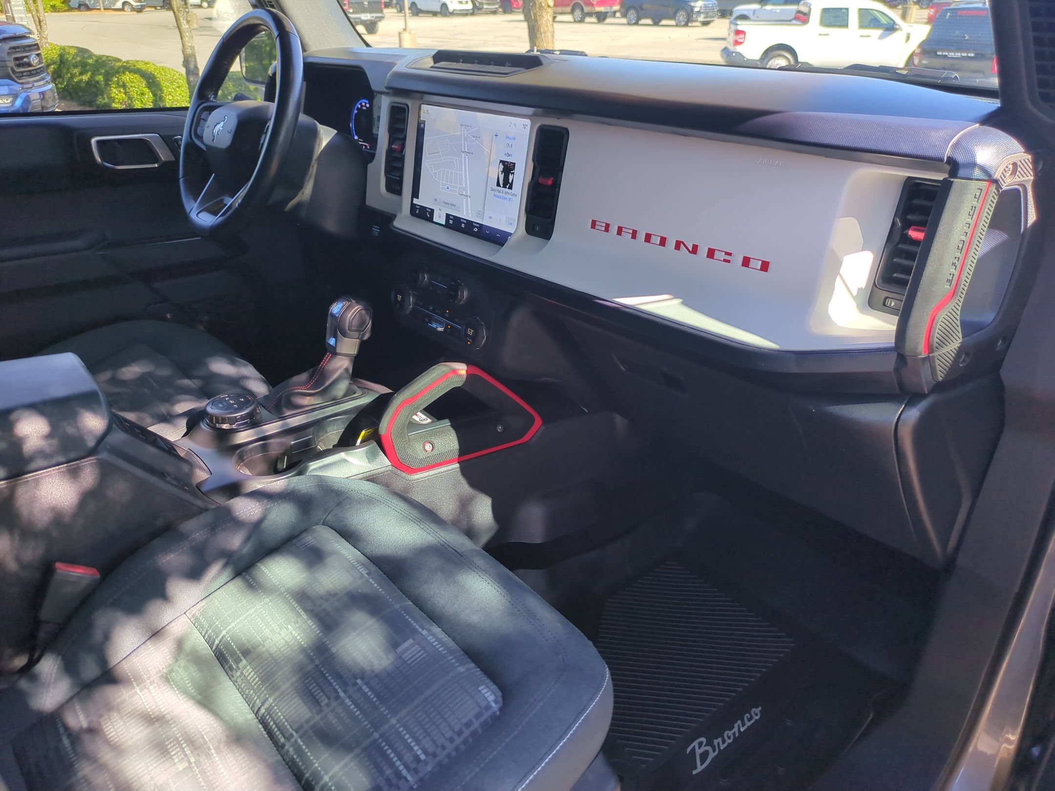 Certified 2024 Ford Bronco Heritage Edition AWD/4WD image 33