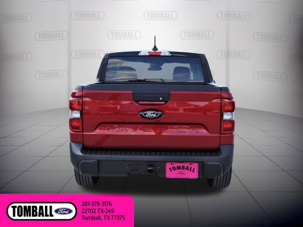 Certified 2025 Ford Maverick XLT w/ Black Appearance Package image 4