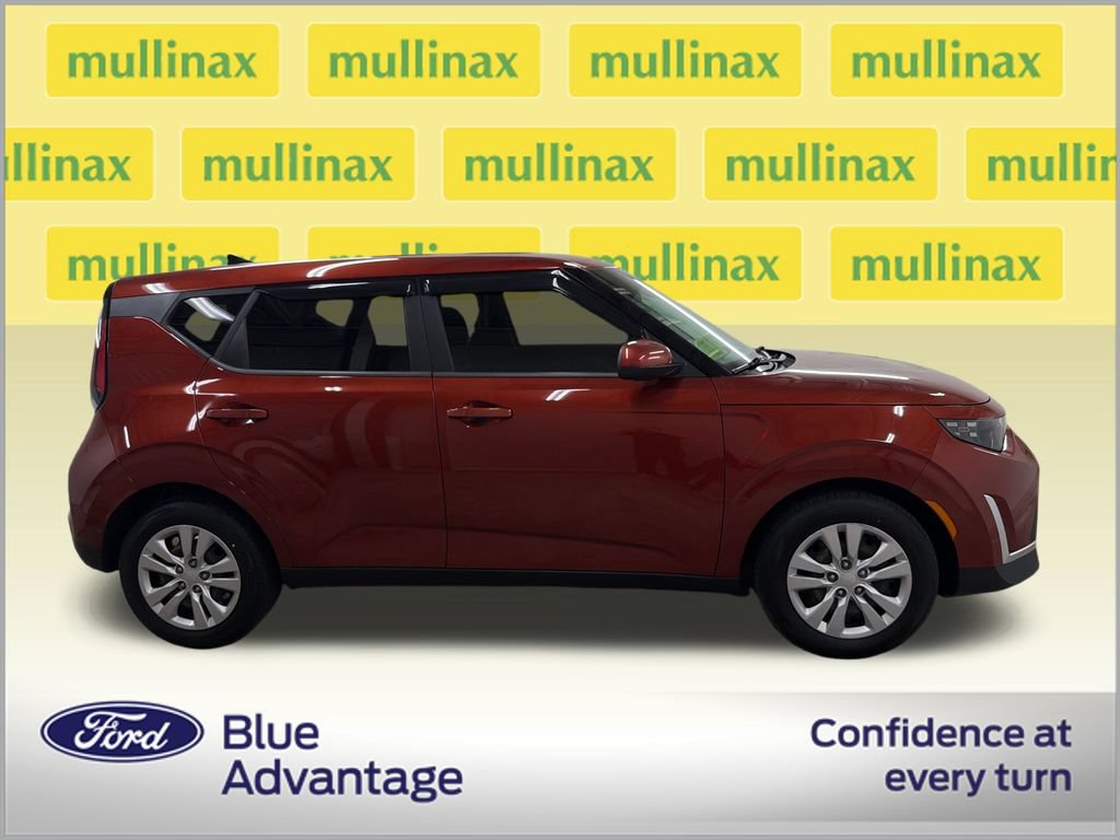 Used 2023 Kia Soul LX FWD video 2