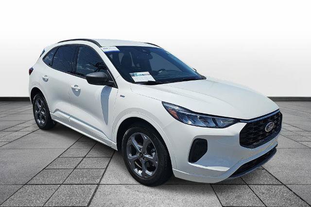 Certified 2023 Ford Escape ST-Line w/ Tech Pack #1 FWD image 3