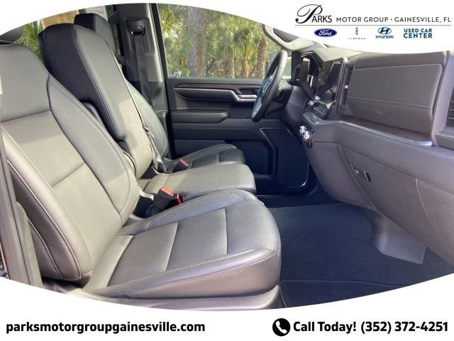 Used 2024 GMC Sierra 1500 SLT AWD/4WD image 16