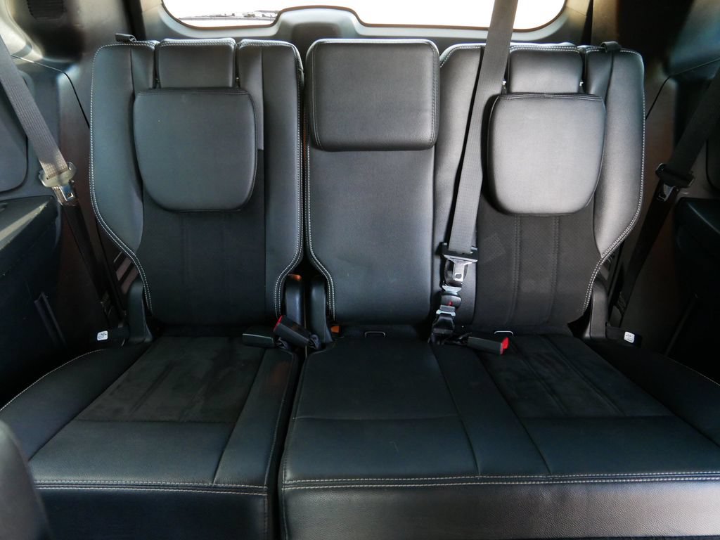 Used 2019 Dodge Grand Caravan SXT w/ Driver Convenience Group FWD image 14