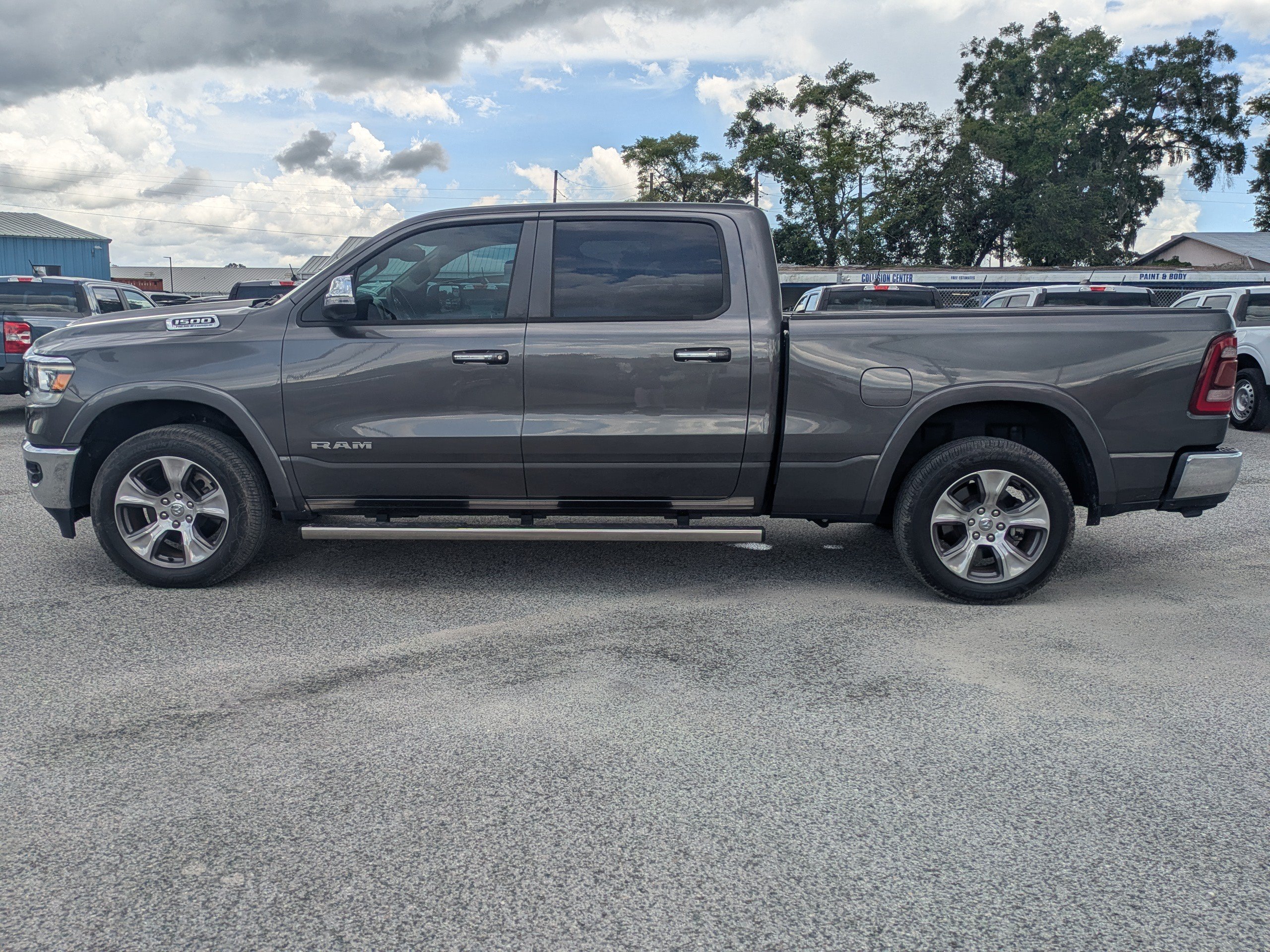 Used 2021 RAM 1500 Laramie AWD/4WD image 7