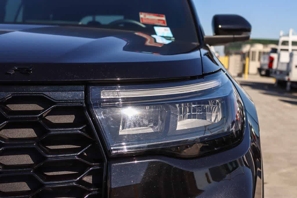 Certified 2025 Ford Explorer ST-Line w/ ST-Line Street Pack AWD/4WD image 7