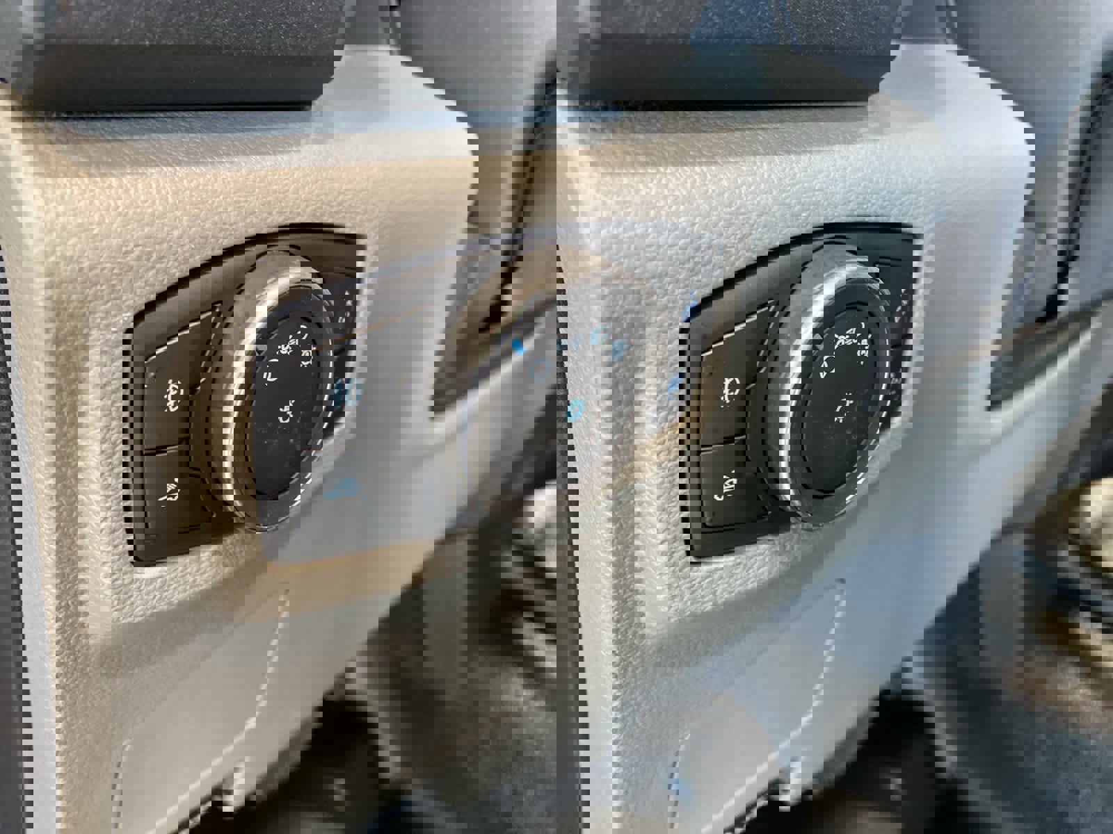 Certified 2022 Ford F350 XL w/ Power Equipment Group image 18