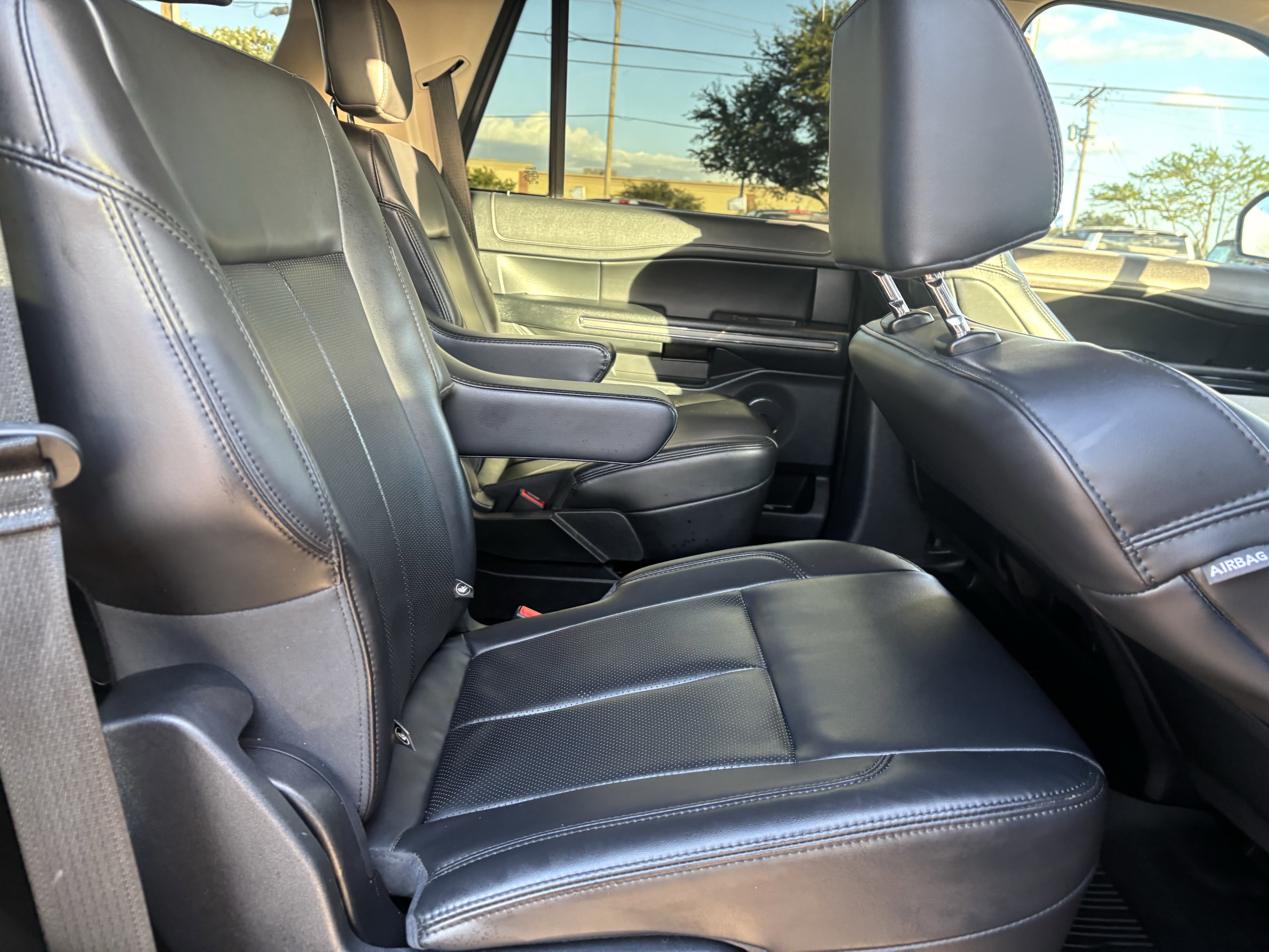 Certified 2022 Ford Expedition XLT image 22