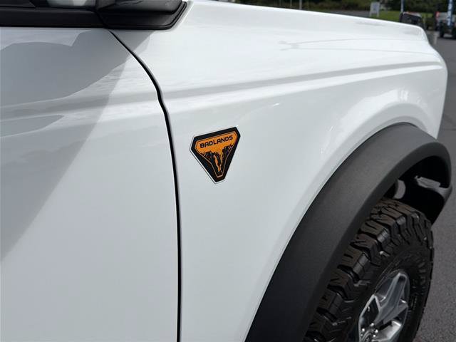 Certified 2025 Ford Bronco Badlands AWD/4WD image 9