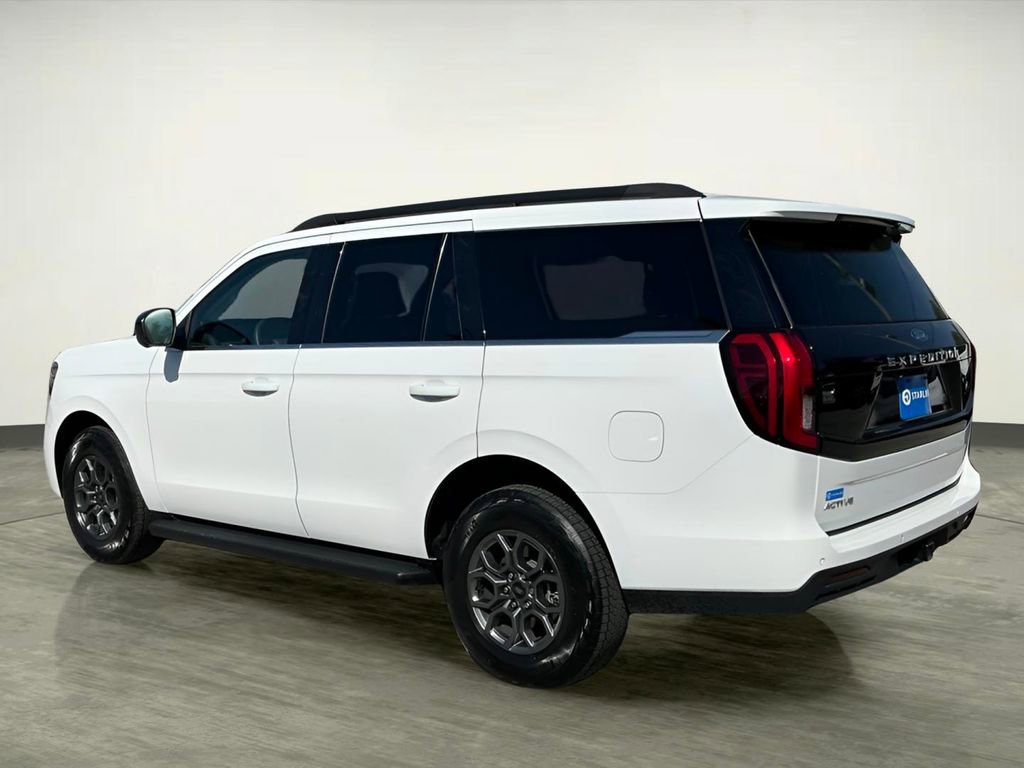 Certified 2025 Ford Expedition Active AWD/4WD image 4