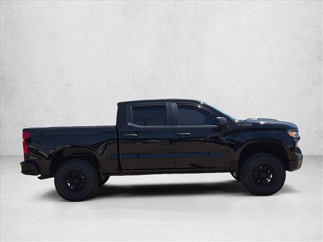 Used 2023 Chevrolet Silverado 1500 Custom Trail Boss AWD/4WD image 4