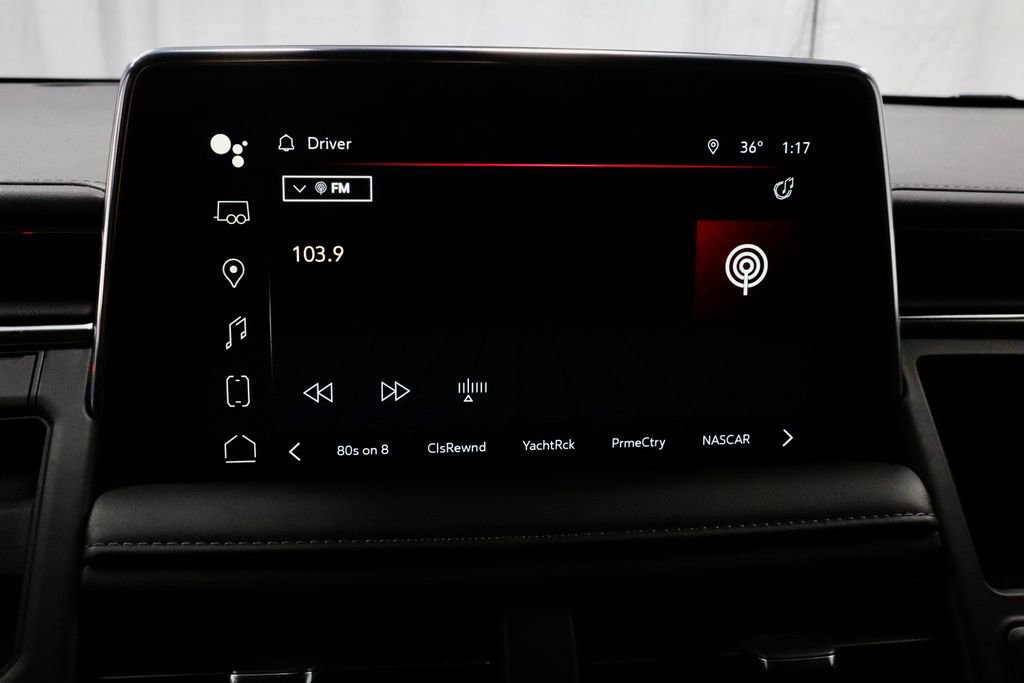 Used 2024 GMC Yukon XL SLE image 10