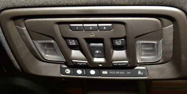 Used 2022 Chevrolet Silverado 3500 High Country w/ Safety Package II image 28