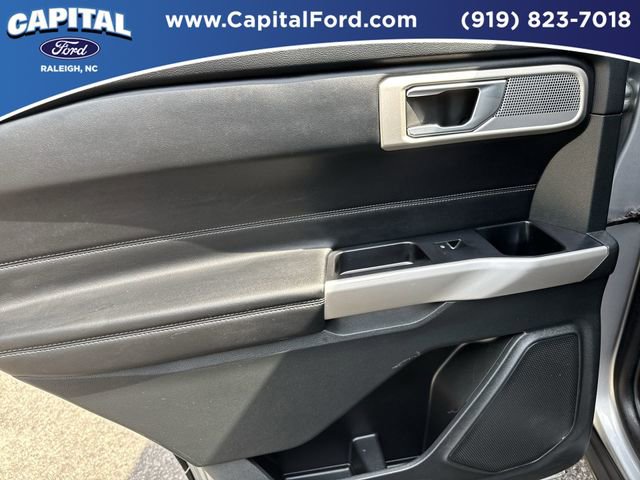 Certified 2023 Ford Explorer Limited w/ Equipment Group 301A AWD/4WD image 17