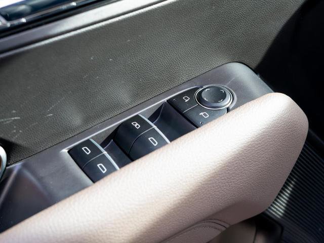 Used 2023 GMC Canyon Denali image 16