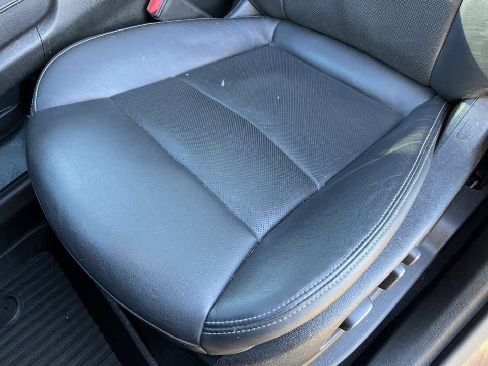 Used 2021 Cadillac XT6 Sport w/ LPO, Floor Liner Package image 17