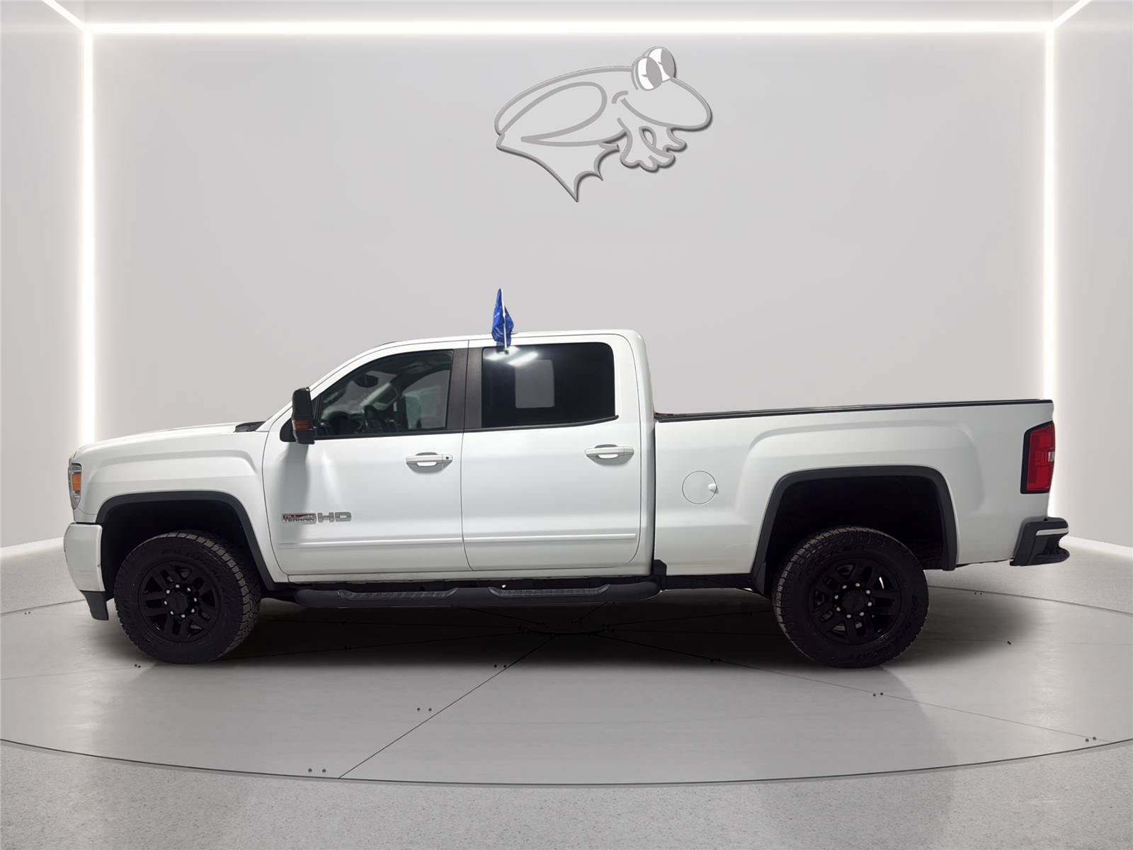 Used 2017 GMC Sierra 2500 SLT w/ All Terrain X HD Package AWD/4WD image 2