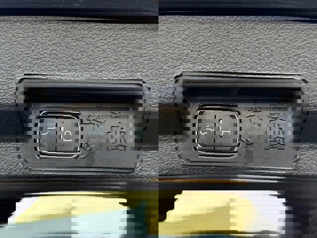 Certified 2023 Ford Explorer XLT image 40