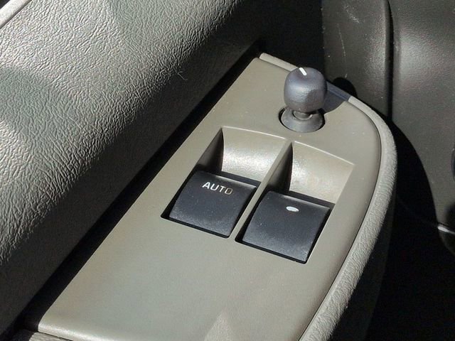 Used 2021 Chevrolet Express 2500 w/ Driver Convenience Package RWD image 20