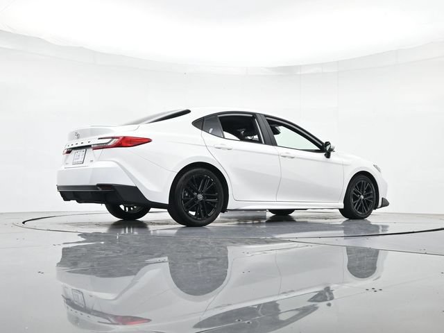 Used 2025 Toyota Camry SE FWD image 32