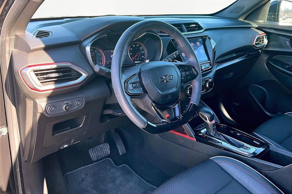 Used 2022 Chevrolet TrailBlazer RS w/ Technology Package image 14