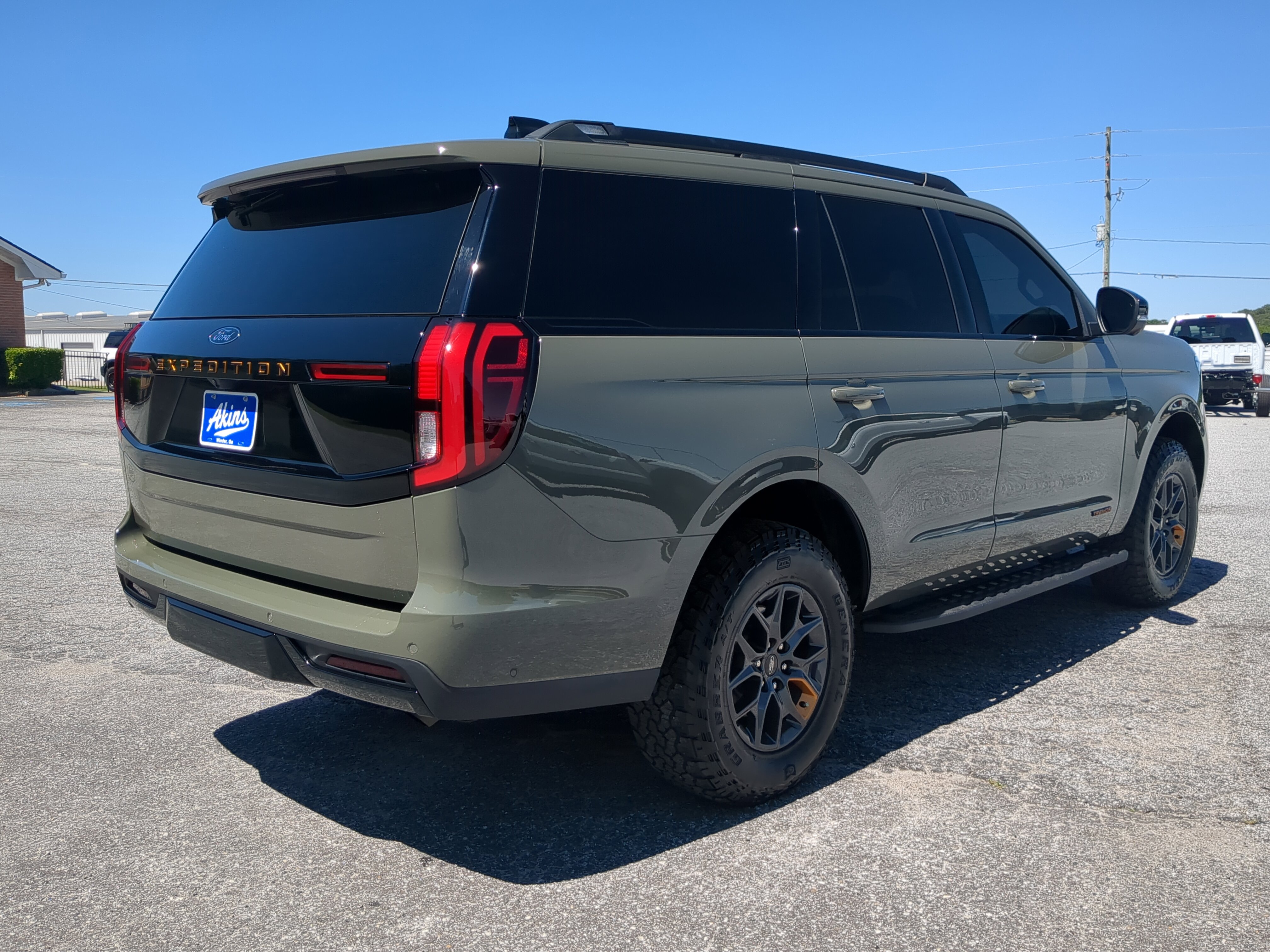 Certified 2025 Ford Expedition Tremor AWD/4WD image 3