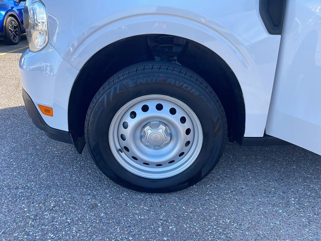 Certified 2022 Ford Maverick XL image 32