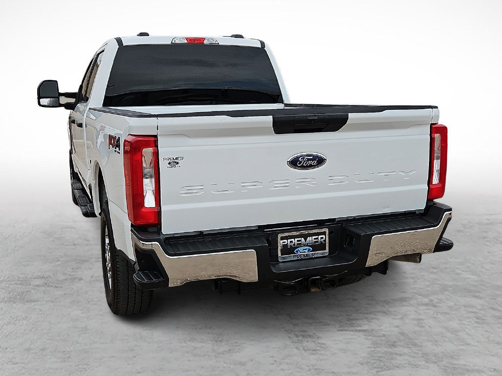 Certified 2025 Ford F250 XLT w/ FX4 Off-Road Package AWD/4WD image 8