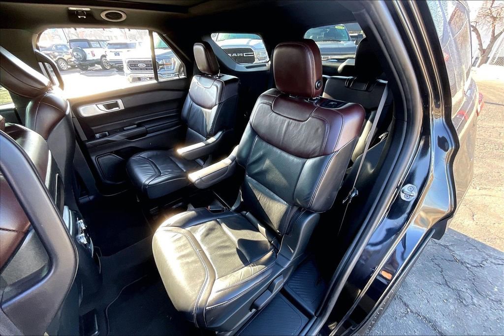 Certified 2020 Ford Explorer Platinum w/ Premium Technology Package image 24