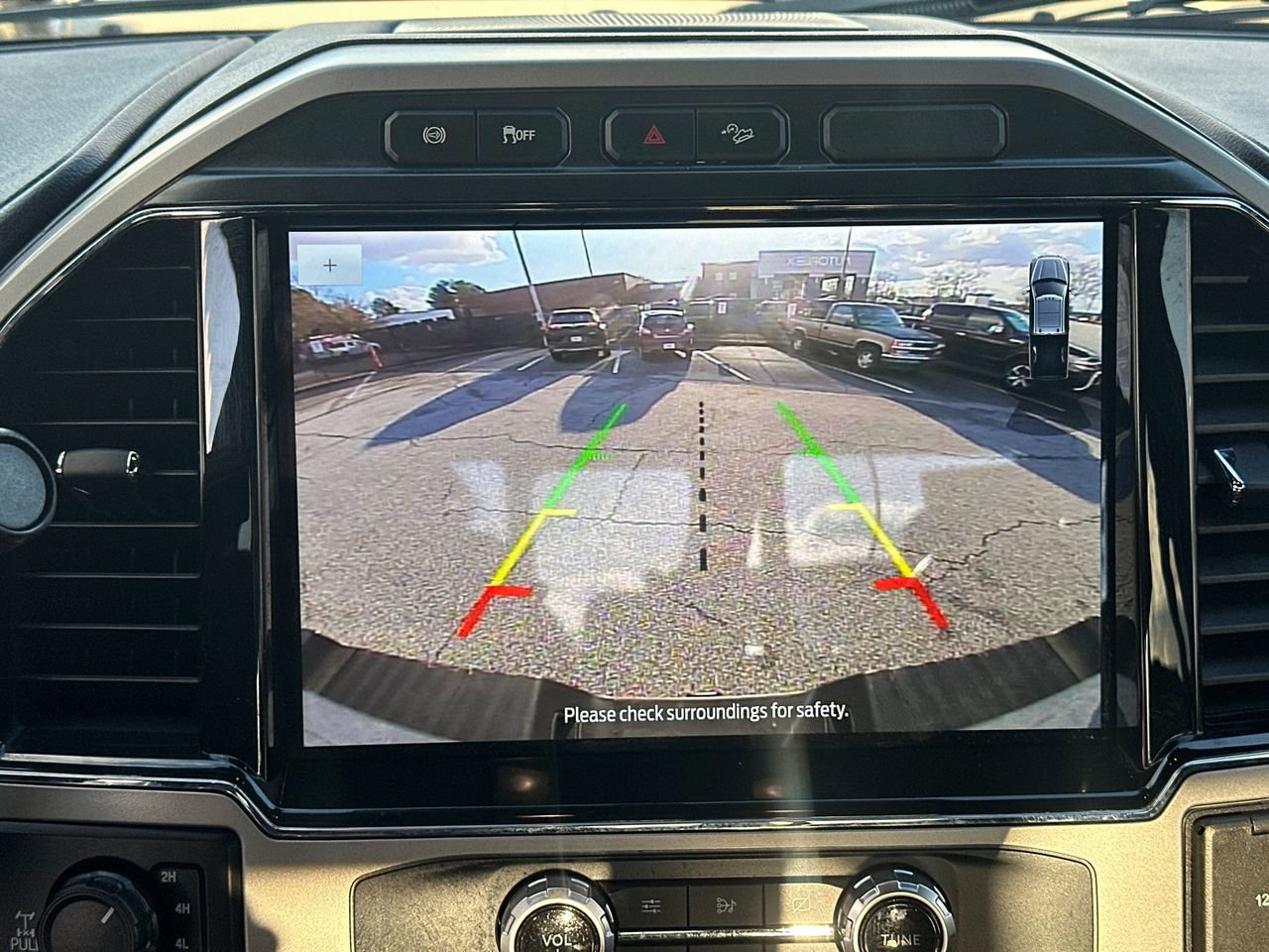 Certified 2022 Ford F250 Lariat w/ Black Appearance Package image 31