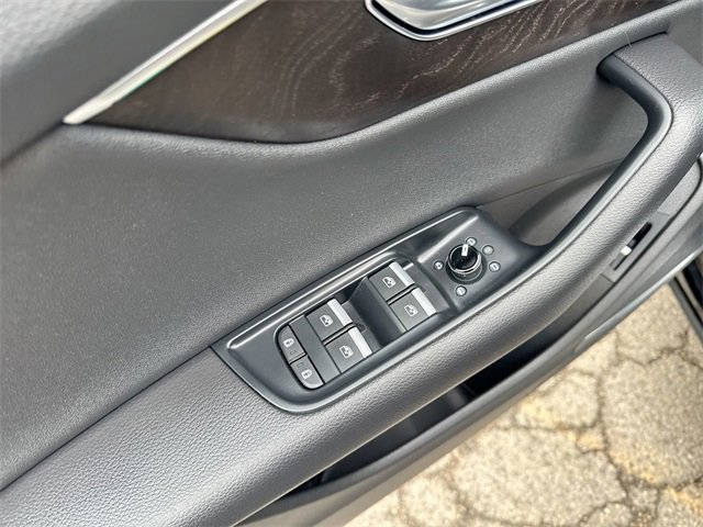 Used 2021 Audi Q8 Prestige w/ Prestige Package image 20