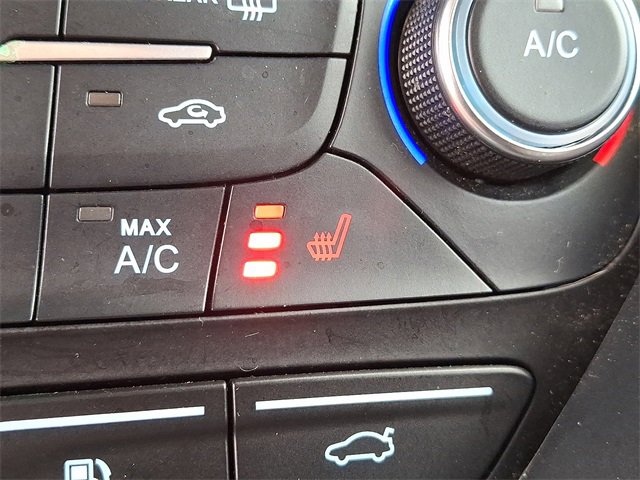 Certified 2017 Ford C-MAX Energi SE w/ Equipment Group 401A image 23