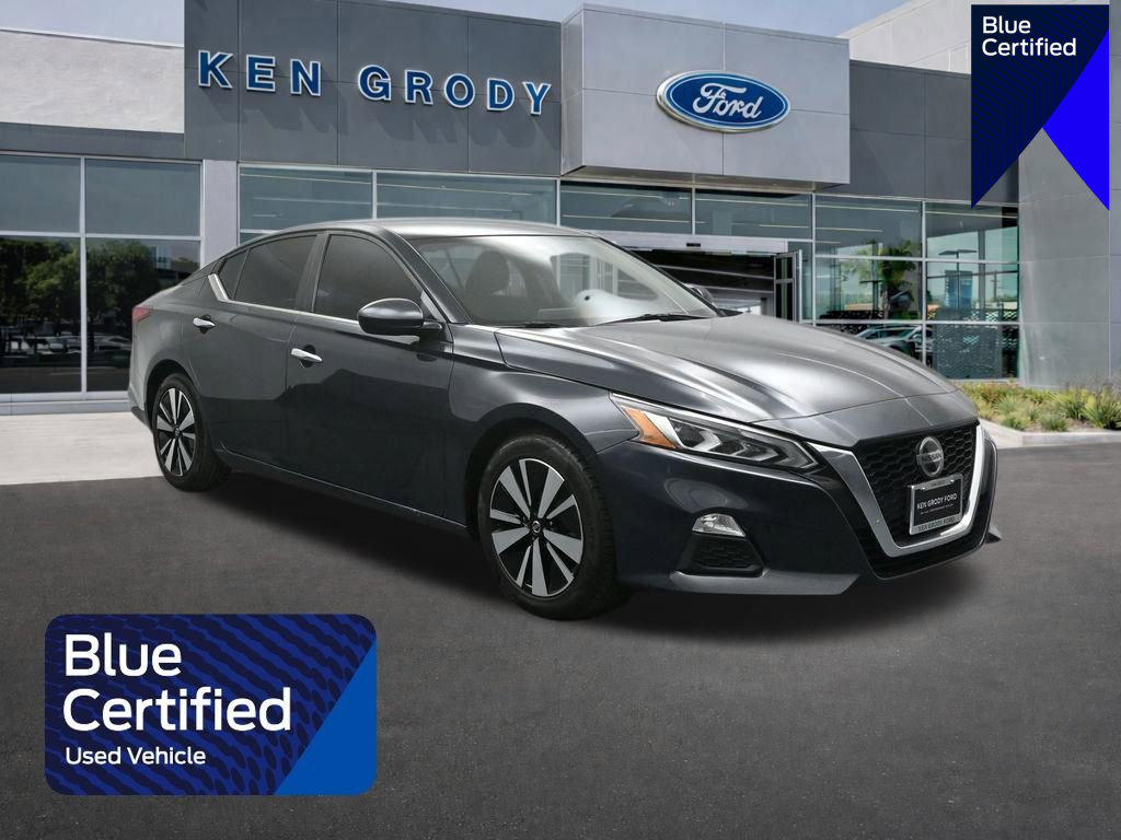 Used 2022 Nissan Altima 2.5 SV image 1