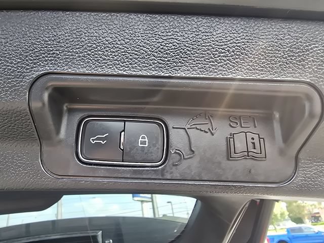 Certified 2023 Ford Explorer XLT w/ Equipment Group 202A AWD/4WD image 18