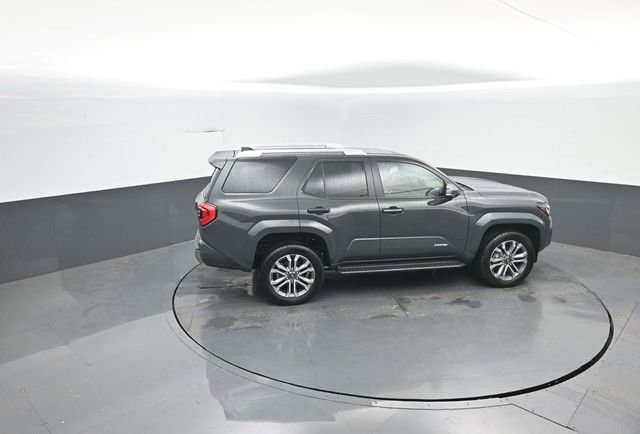 Used 2025 Toyota 4Runner Limited AWD/4WD image 31