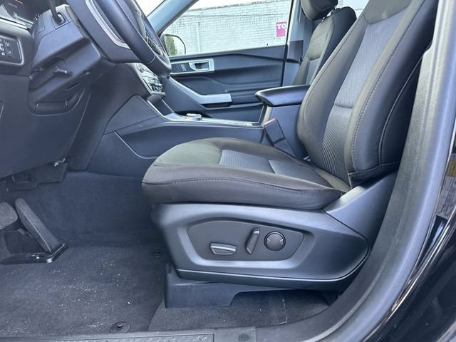 Certified 2022 Ford Explorer XLT RWD image 13