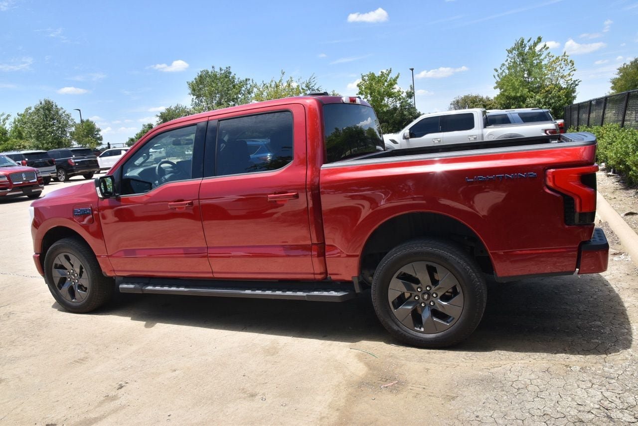 Certified 2025 Ford F150 Lightning Flash AWD/4WD image 9