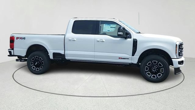 Certified 2026 Ford F350 Platinum AWD/4WD image 3