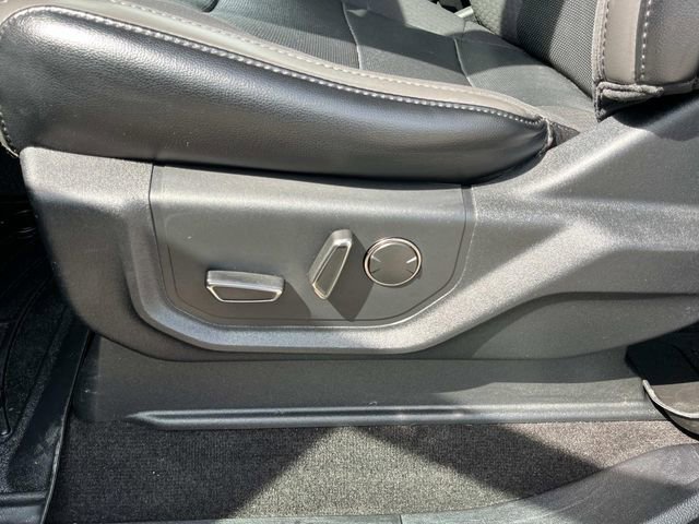 Certified 2019 Ford F150 Raptor w/ Equipment Group 802A Luxury image 28