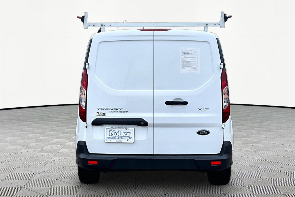 Certified 2019 Ford Transit Connect XLT FWD image 4
