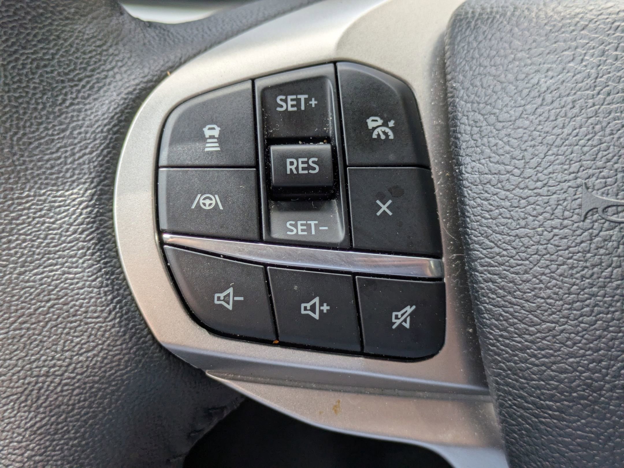 Certified 2024 Ford Explorer XLT w/ Equipment Group 202A image 15