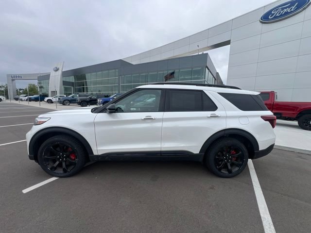 Certified 2023 Ford Explorer ST w/ Equipment Group 401A AWD/4WD image 8