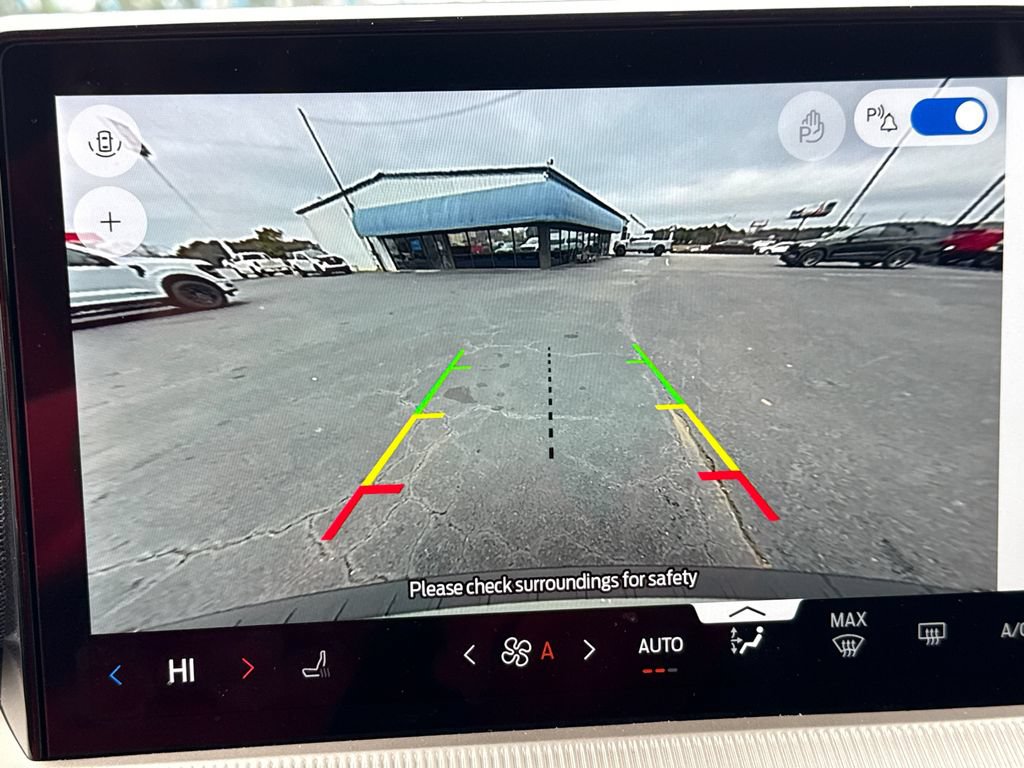 Certified 2026 Ford Explorer Active RWD image 30