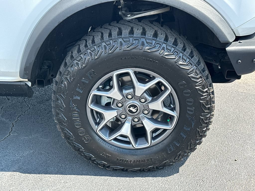 Certified 2025 Ford Bronco Badlands AWD/4WD image 12