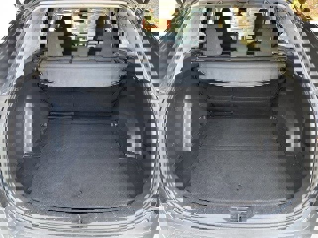 Used 2019 Toyota RAV4 LE image 9